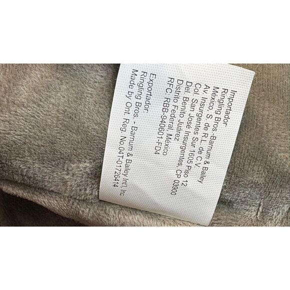 Ringling Bros Barnum & Bailey 144th Anniversary Edition Stuffed Plush Elephant - Picture 5 of 6